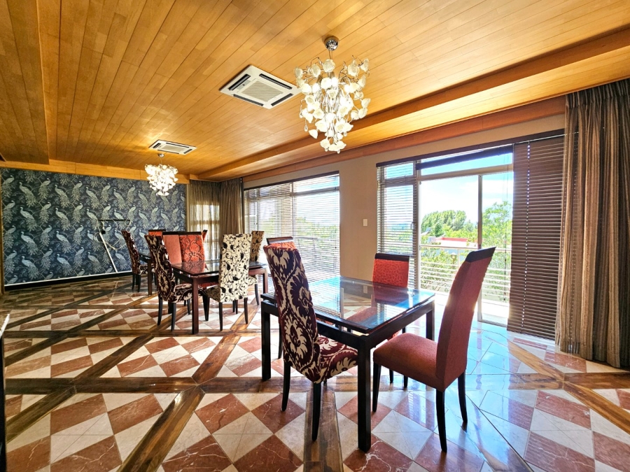 8 Bedroom Property for Sale in Waverley Free State